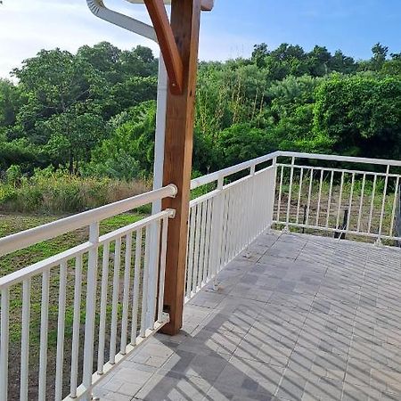 Apartament La Kay Fyfy Saint-Pierre Zewnętrze zdjęcie