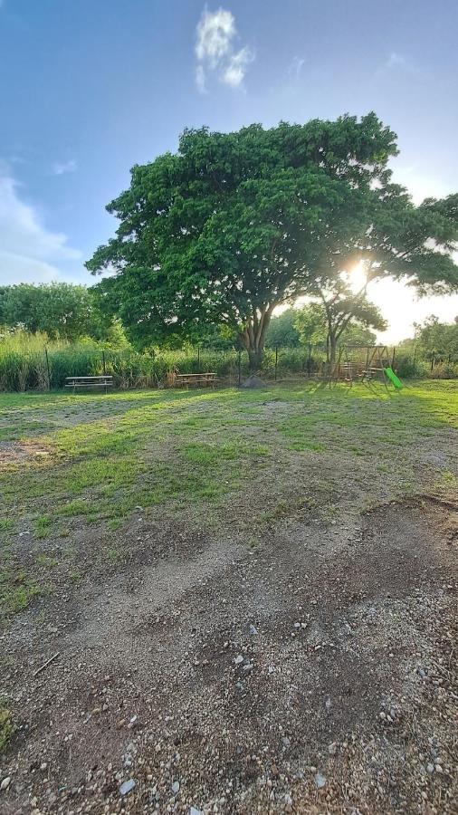 Apartament La Kay Fyfy Saint-Pierre Zewnętrze zdjęcie